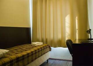 Гостиница Discovery Мурманск Трехместный номер-3