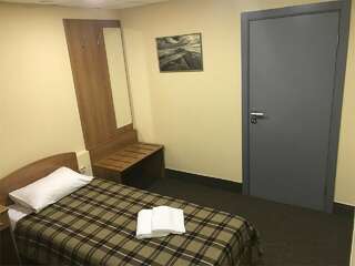 Гостиница Discovery Мурманск Бюджетный одноместный номер-3